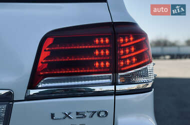 Внедорожник / Кроссовер Lexus LX 2012 в 