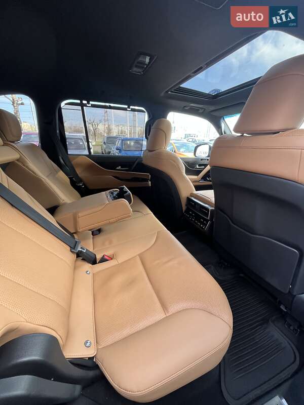 Внедорожник / Кроссовер Lexus LX 2024 в Киеве
