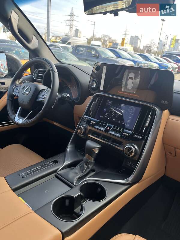 Внедорожник / Кроссовер Lexus LX 2024 в Киеве