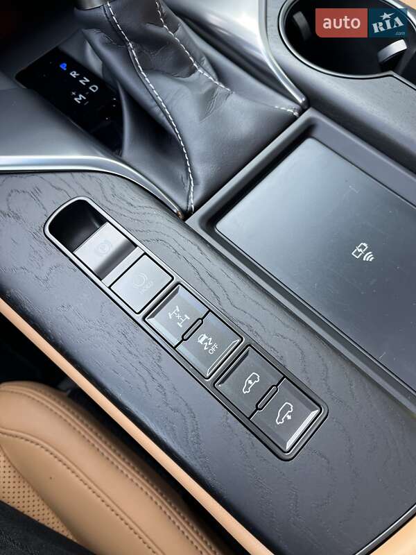 Внедорожник / Кроссовер Lexus LX 2024 в Киеве