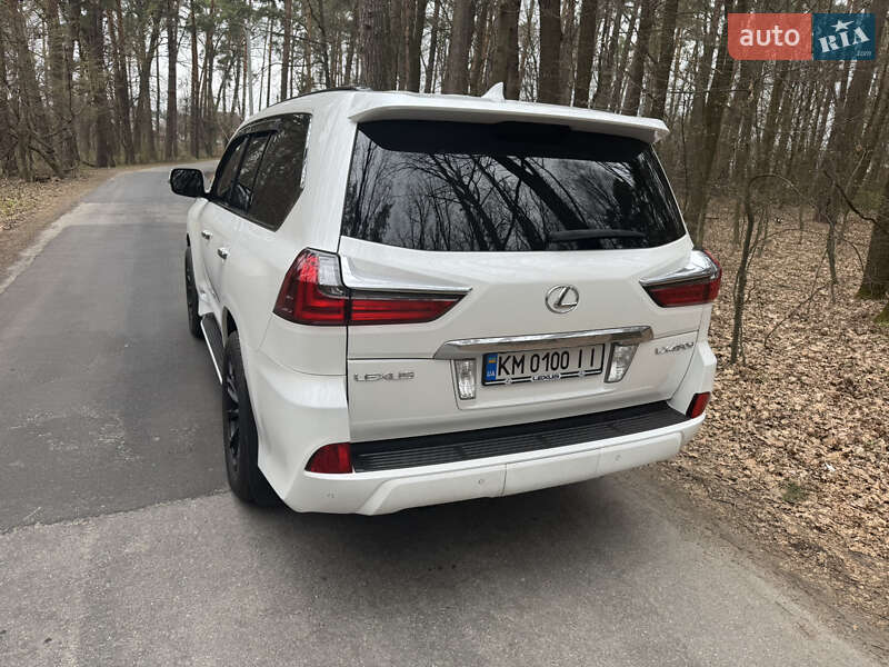 Внедорожник / Кроссовер Lexus LX 2016 в Житомире