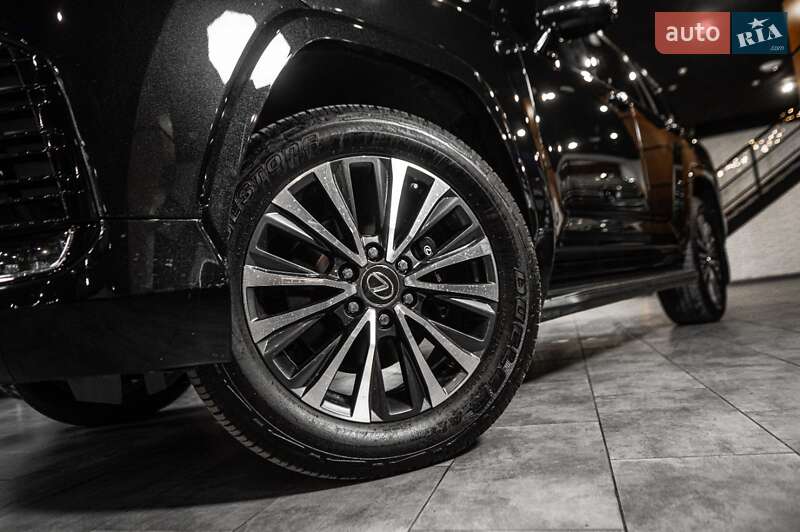 Внедорожник / Кроссовер Lexus LX 2022 в Одессе