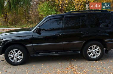 Внедорожник / Кроссовер Lexus LX 2004 в 