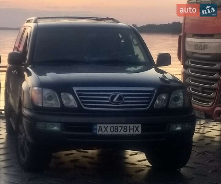 Lexus LX 2004