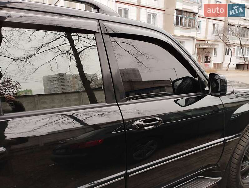 Позашляховик / Кросовер Lexus LX 2000 в Києві