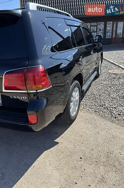 Внедорожник / Кроссовер Lexus LX 2008 в 