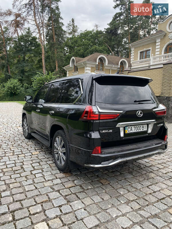 Внедорожник / Кроссовер Lexus LX 2016 в Черкассах