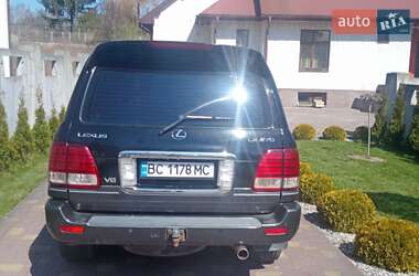 Внедорожник / Кроссовер Lexus LX 2005 в 