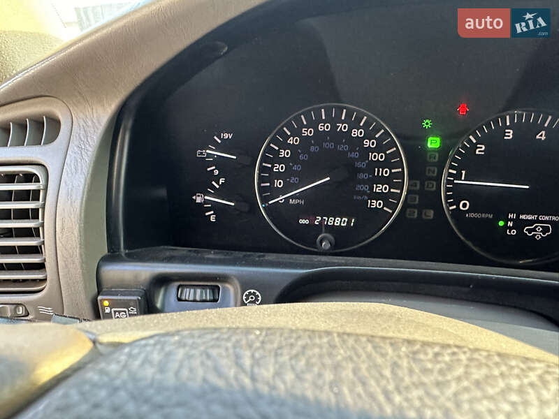 Внедорожник / Кроссовер Lexus LX 2006 в Луцке