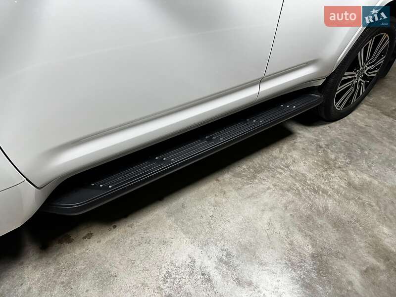 Позашляховик / Кросовер Lexus LX 2022 в Києві