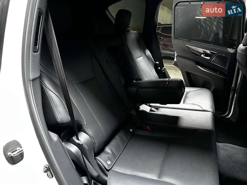 Позашляховик / Кросовер Lexus LX 2022 в Києві