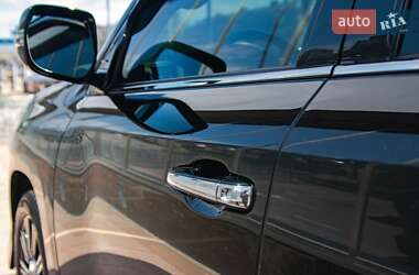 Внедорожник / Кроссовер Lexus LX 2019 в 