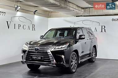 Внедорожник / Кроссовер Lexus LX 2017 в 