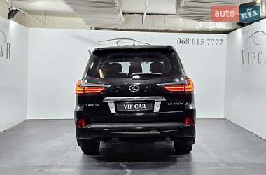 Внедорожник / Кроссовер Lexus LX 2017 в 