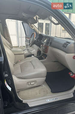 Позашляховик / Кросовер Lexus LX 2006 в 