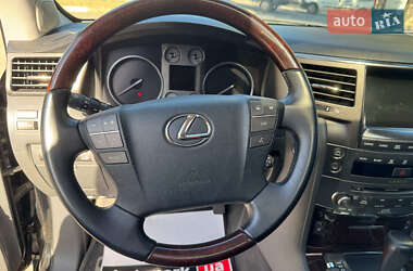 Внедорожник / Кроссовер Lexus LX 2008 в 