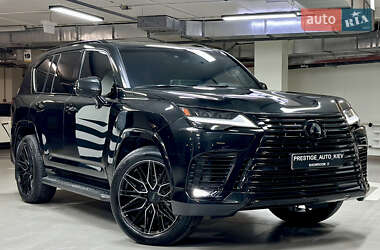 Позашляховик / Кросовер Lexus LX 2022 в 