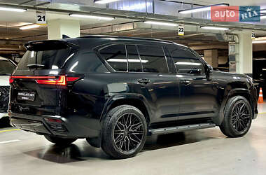 Позашляховик / Кросовер Lexus LX 2022 в 