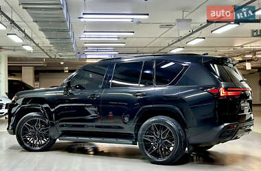 Позашляховик / Кросовер Lexus LX 2022 в 