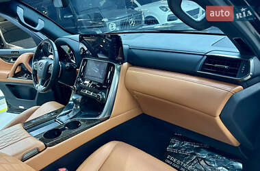 Позашляховик / Кросовер Lexus LX 2022 в 