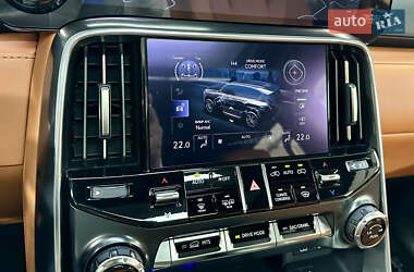 Позашляховик / Кросовер Lexus LX 2022 в 