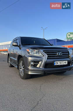 Внедорожник / Кроссовер Lexus LX 2014 в 