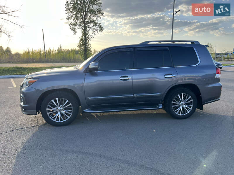Позашляховик / Кросовер Lexus LX 2014 в Луцьку