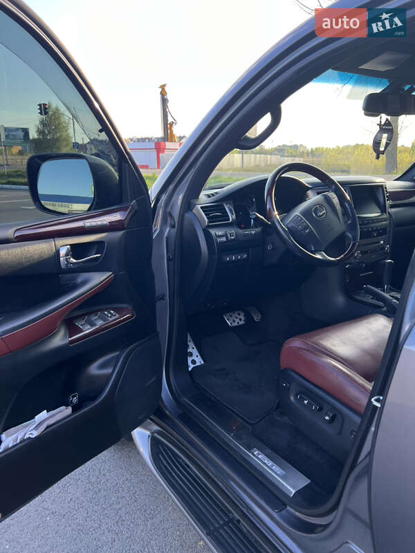 Позашляховик / Кросовер Lexus LX 2014 в Луцьку