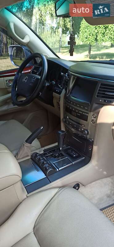 Внедорожник / Кроссовер Lexus LX 2008 в Житомире