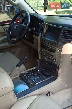 Позашляховик / Кросовер Lexus LX 2008 в 