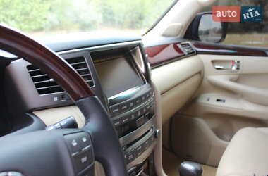 Внедорожник / Кроссовер Lexus LX 2010 в 
