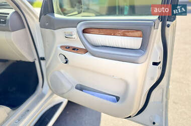 Внедорожник / Кроссовер Lexus LX 2007 в 