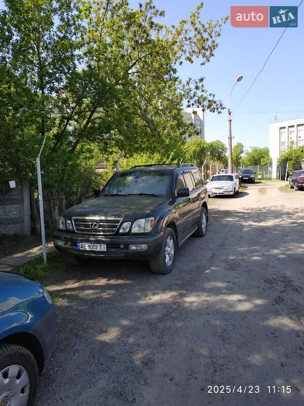 Lexus LX 2003