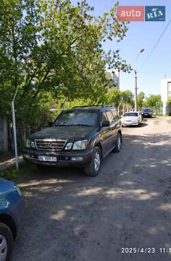 Внедорожник / Кроссовер Lexus LX 2003 в 