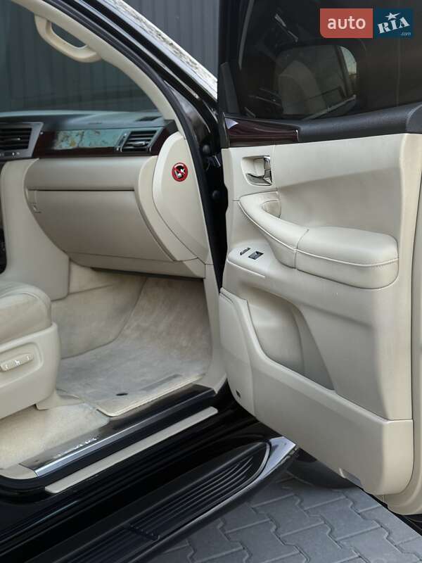 Позашляховик / Кросовер Lexus LX 2008 в Чернівцях