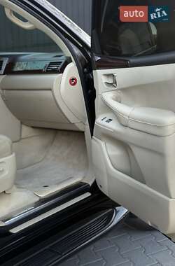 Позашляховик / Кросовер Lexus LX 2008 в 
