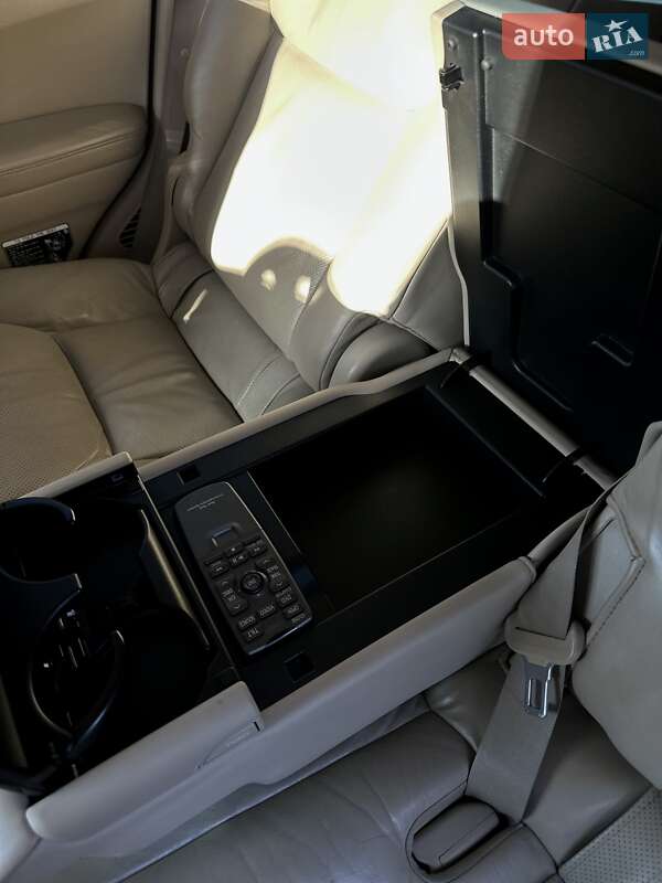 Позашляховик / Кросовер Lexus LX 2008 в Чернівцях
