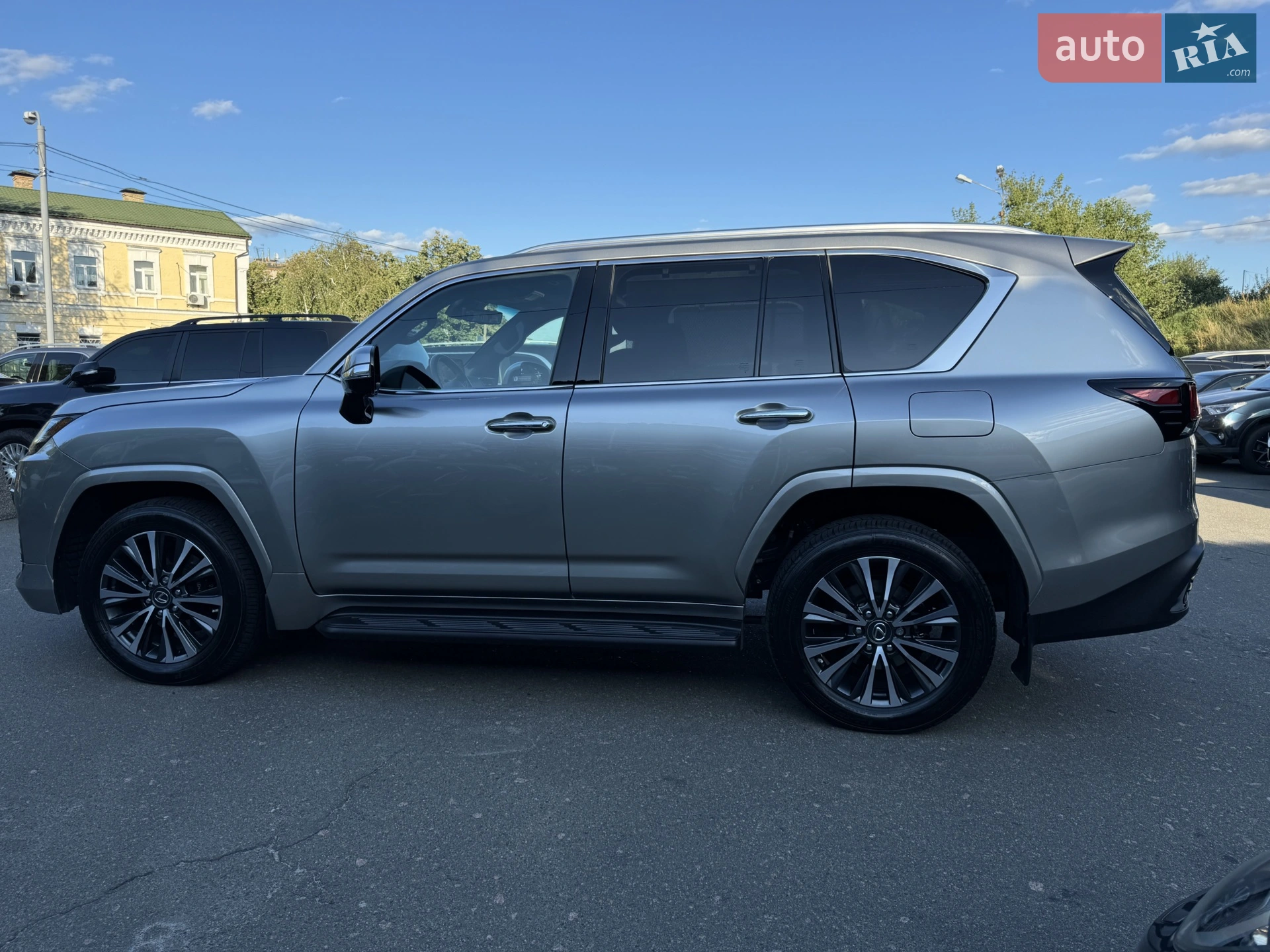 2022 Lexus LX - мініатюра 3