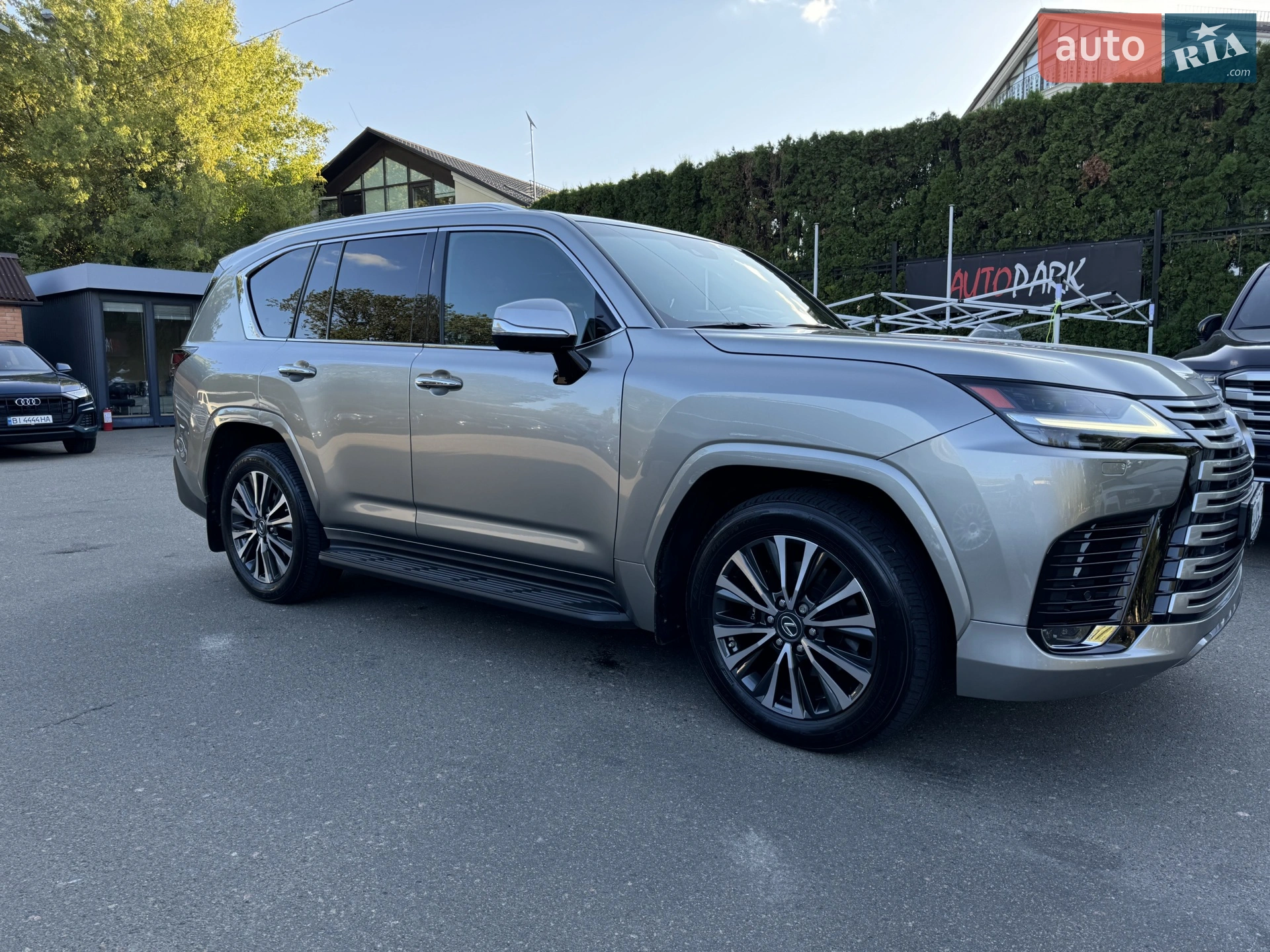 2022 Lexus LX - мініатюра 8