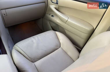 Внедорожник / Кроссовер Lexus LX 2009 в 