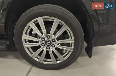 Внедорожник / Кроссовер Lexus LX 2022 в 