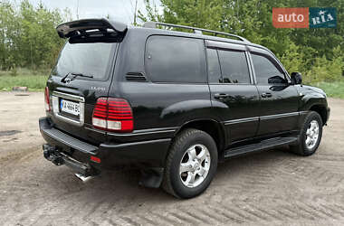 Позашляховик / Кросовер Lexus LX 2005 в 
