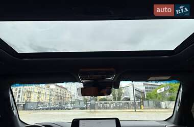 Позашляховик / Кросовер Lexus LX 2022 в 