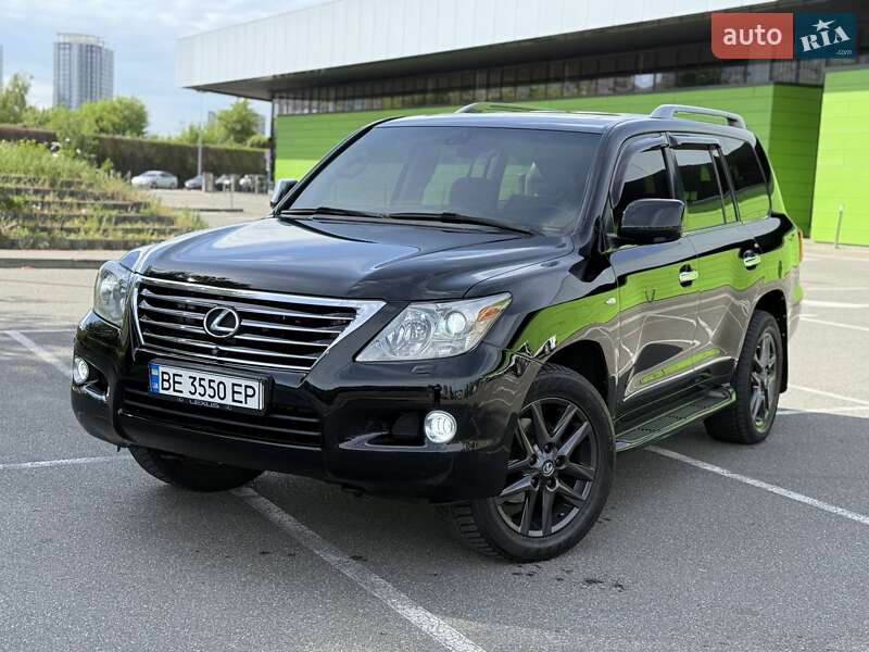 Lexus LX 2008