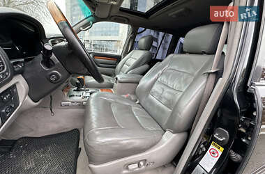 Позашляховик / Кросовер Lexus LX 2004 в 