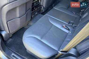 Внедорожник / Кроссовер Lexus LX 2022 в 