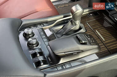 Позашляховик / Кросовер Lexus LX 2020 в 