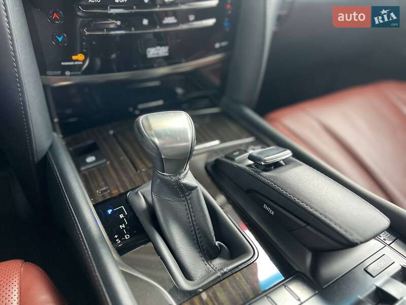 Позашляховик / Кросовер Lexus LX 2016 в Києві фото 16 Позашляховик / Кросовер Lexus LX 2016 в Києві