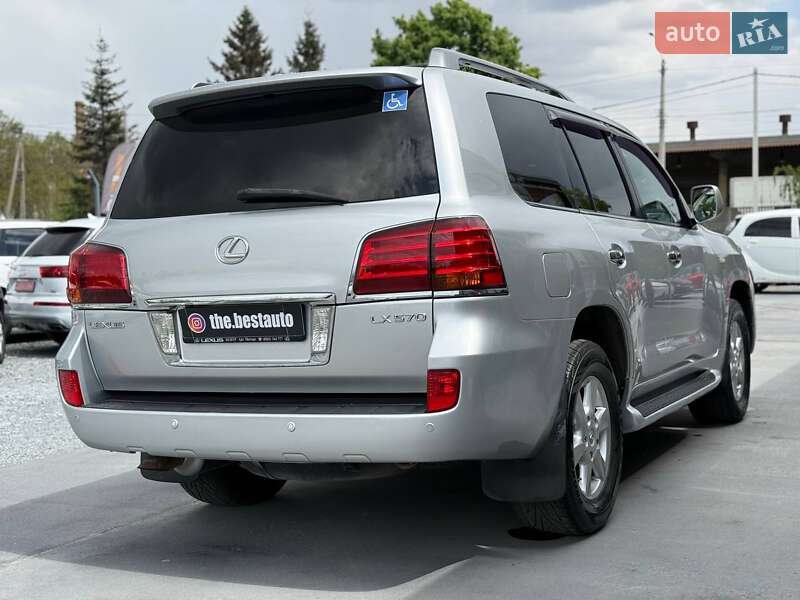 Позашляховик / Кросовер Lexus LX 2010 в Рівному