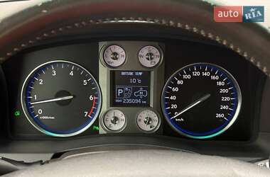 Внедорожник / Кроссовер Lexus LX 2010 в 